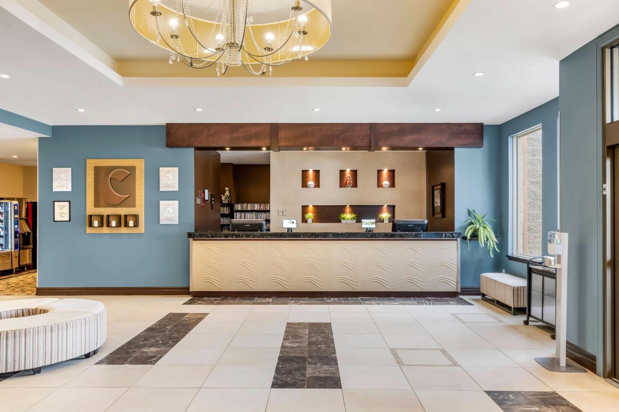 Comfort Hotel Bayer'S Lake Timberlea Exterior foto